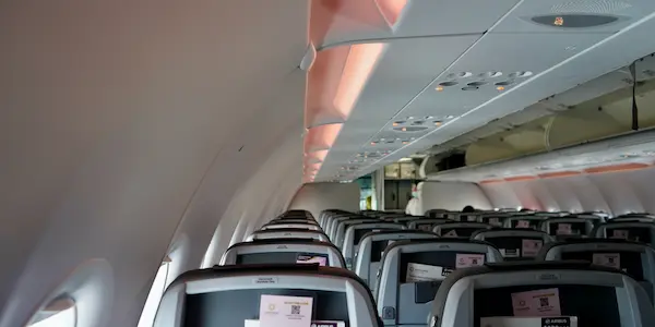 Το εσωτερικό ενός αεροπλάνου Airbus A321 neo.